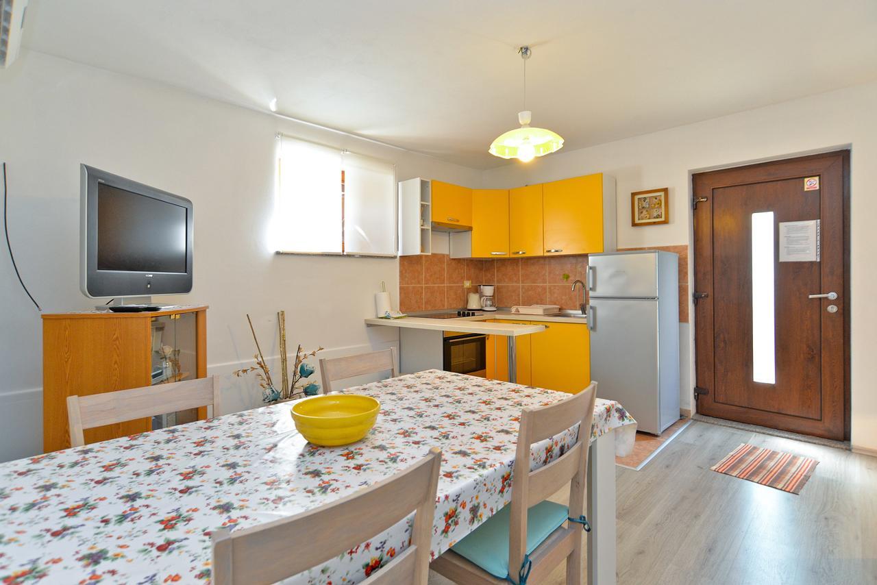 Apartments Chiara 877 Пула Екстериор снимка