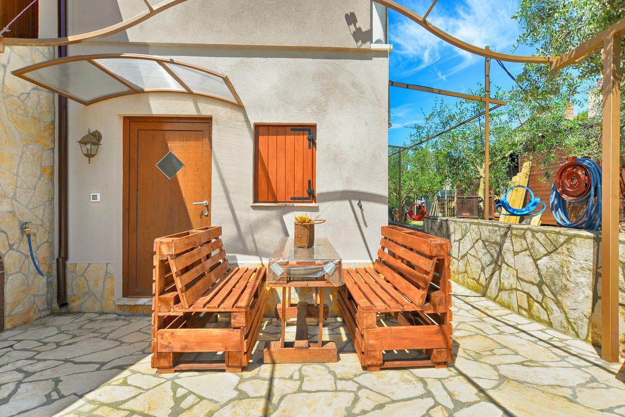 Apartments Chiara 877 Пула Екстериор снимка