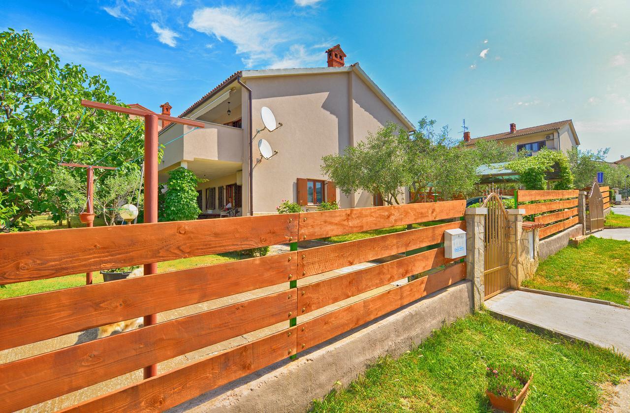 Apartments Chiara 877 Пула Екстериор снимка